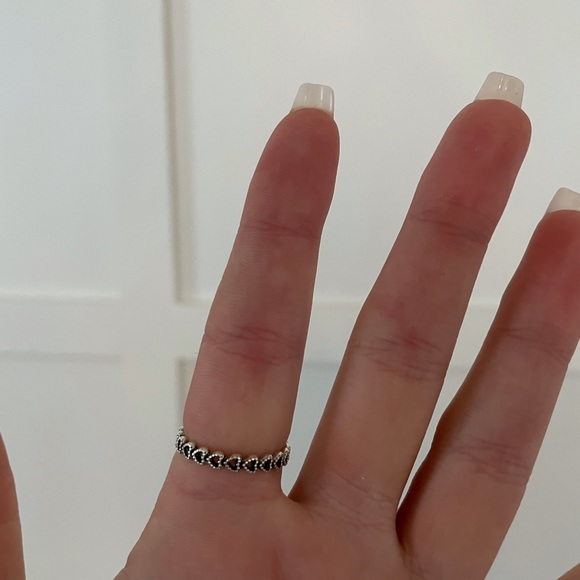 Perfect condition Pandora ring - Picture 8 of 9